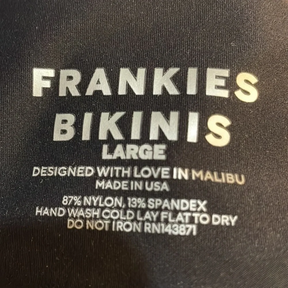 Frankie’s Bikinis Tia Ribbed Bottom String Black Large NWT